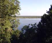 Von der Spitze der Pyramide N10-43 hat man einen schönen Ausblick auf die Landschaft der New River Lagune